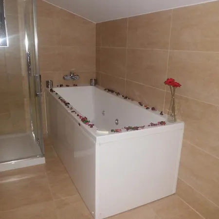 Valle De Apartment *